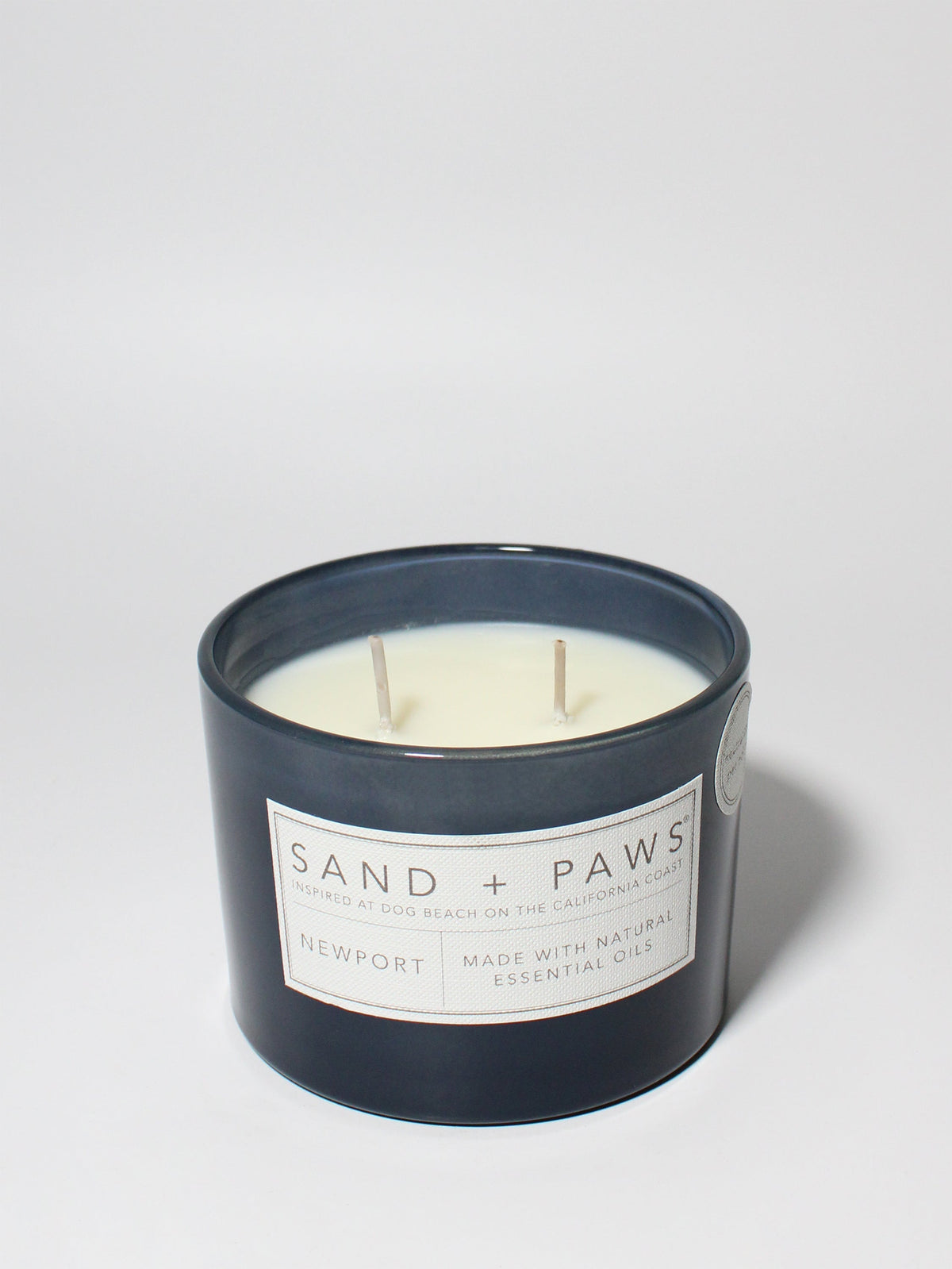 Aromatic Sand + Paws Newport 12 oz scented candle