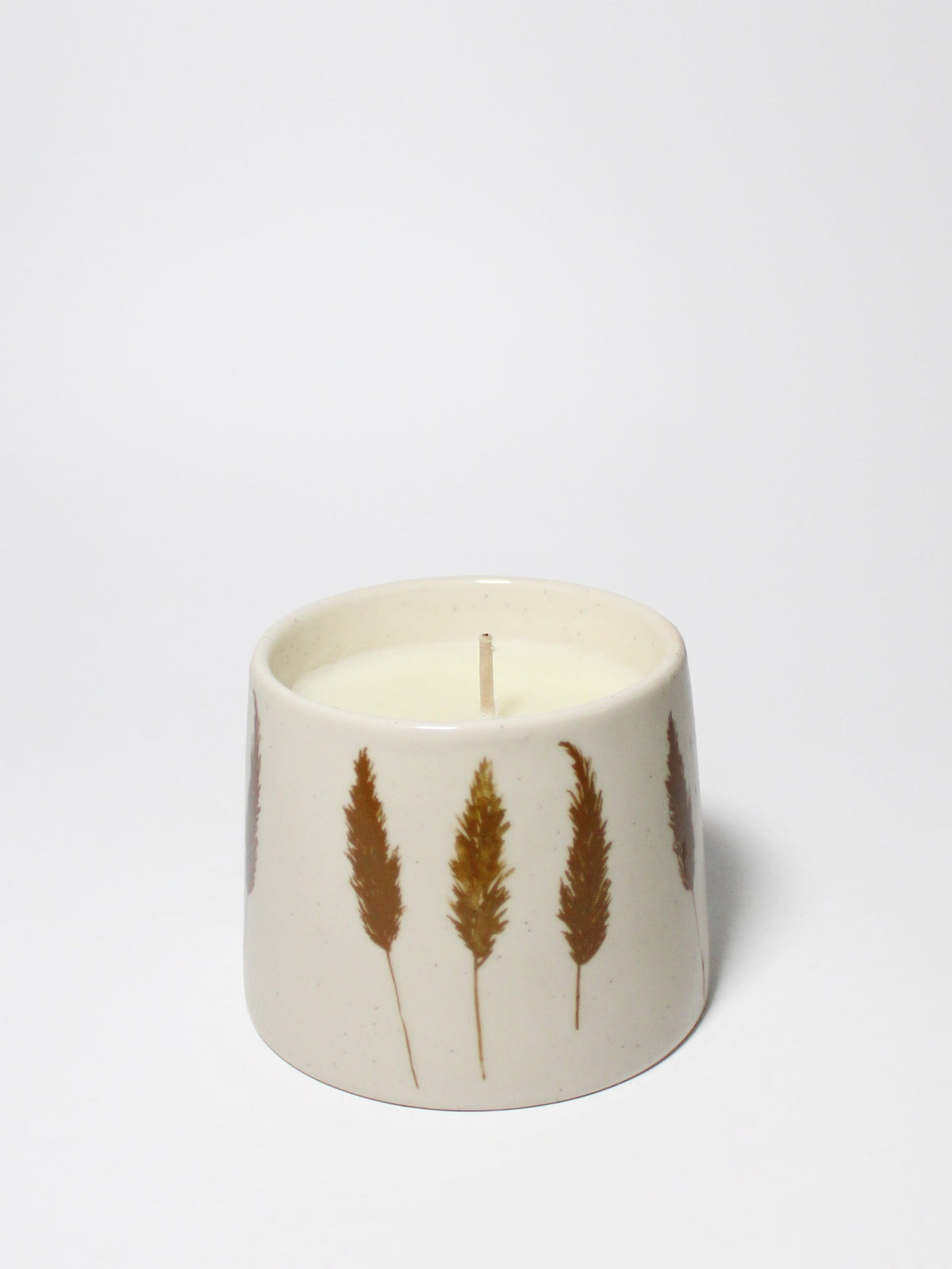 Aromatic Amber & Fig Natural Home 7 oz scented candle