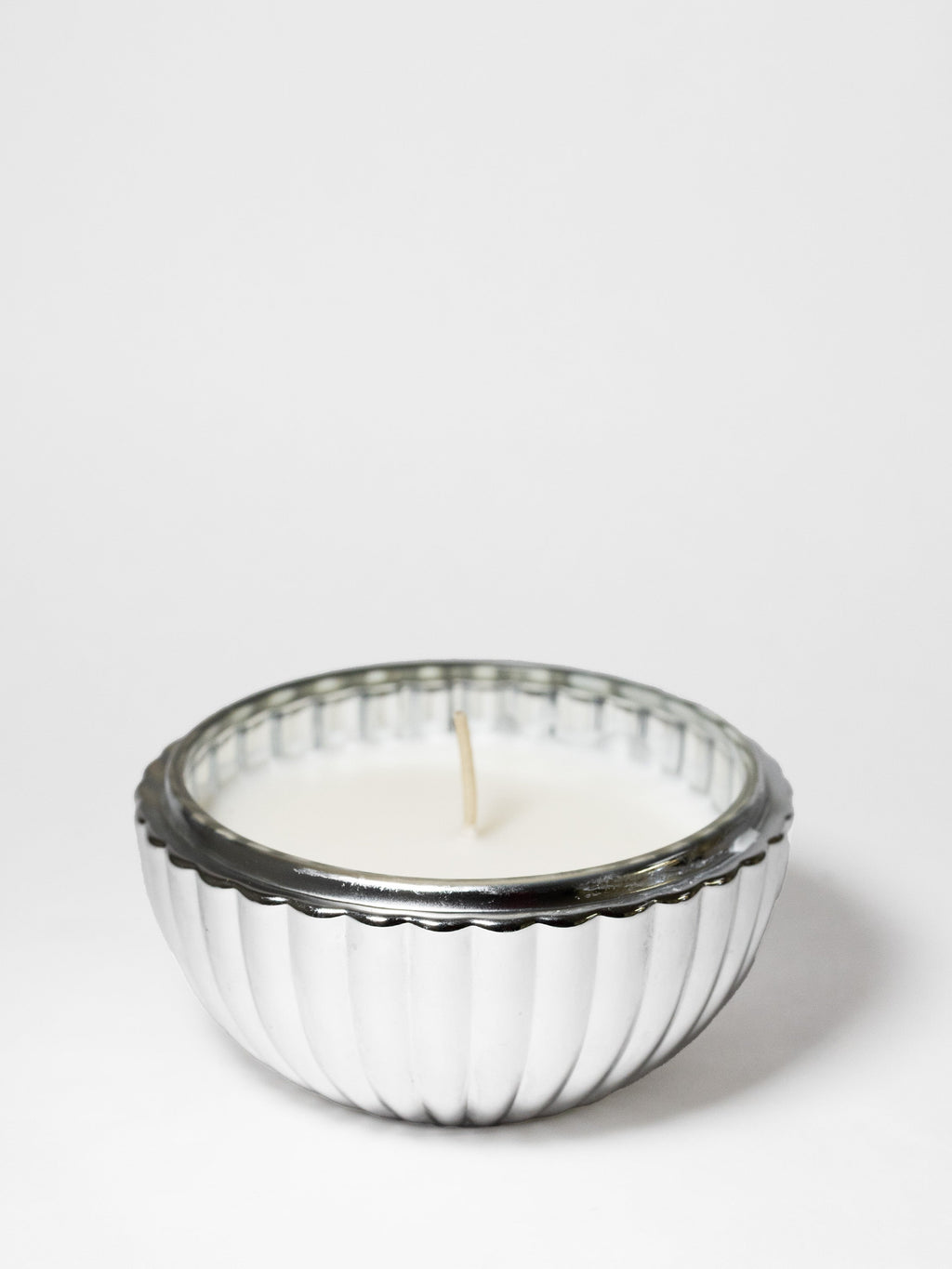 Aromatic Firewood & Silver Fir 6 oz scented candle