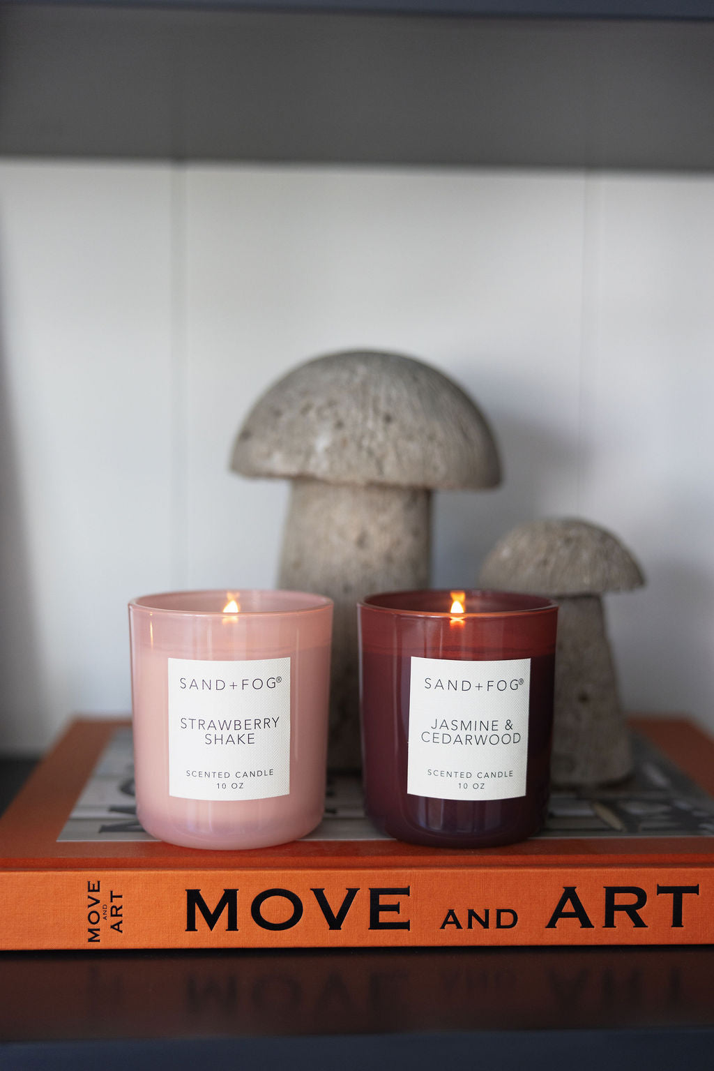 Aromatic Jasmine & Cedarwood 10 oz scented candle