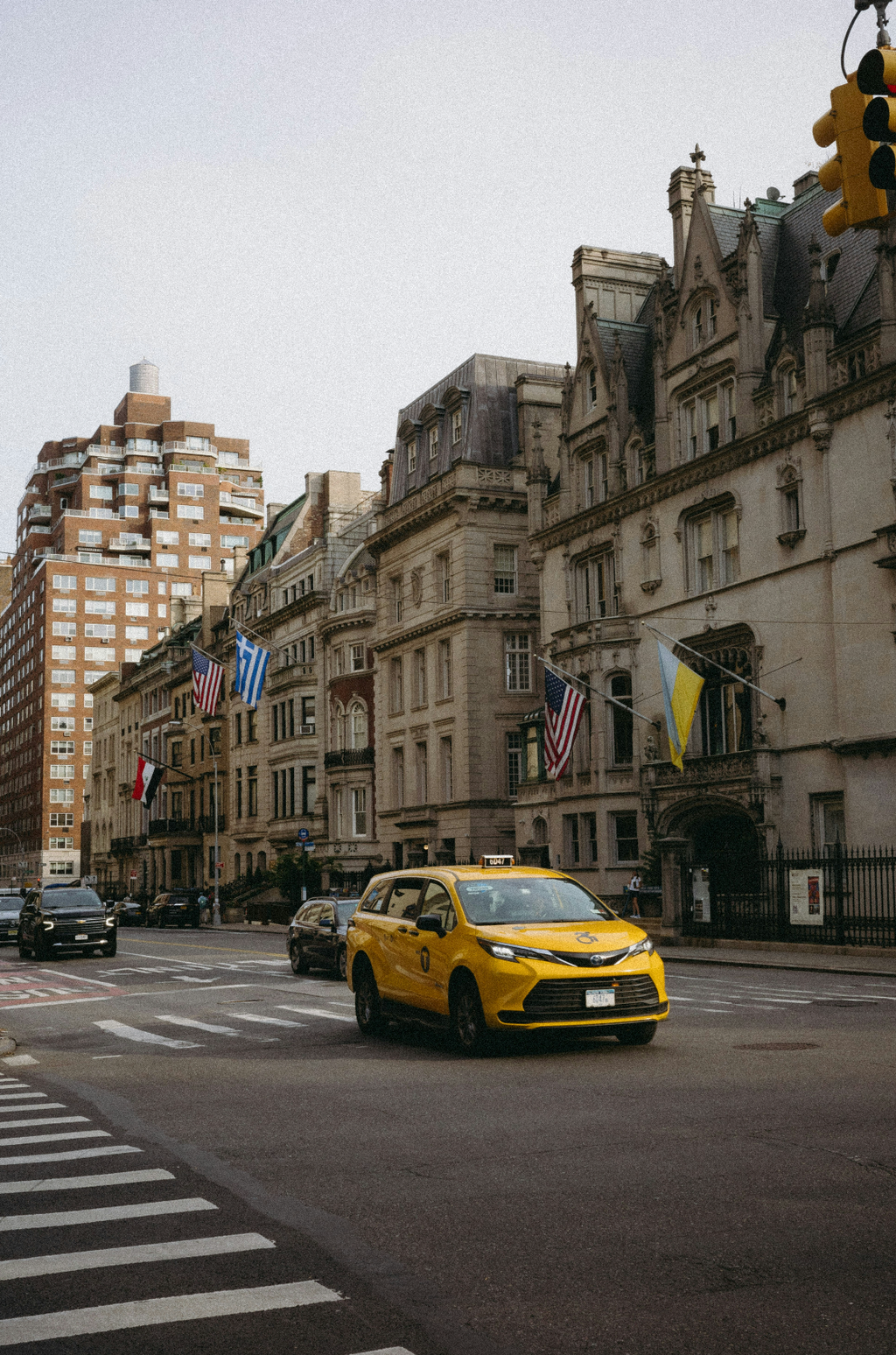 Luxe Upper East Side 50 ml Perfume Oil Dropper