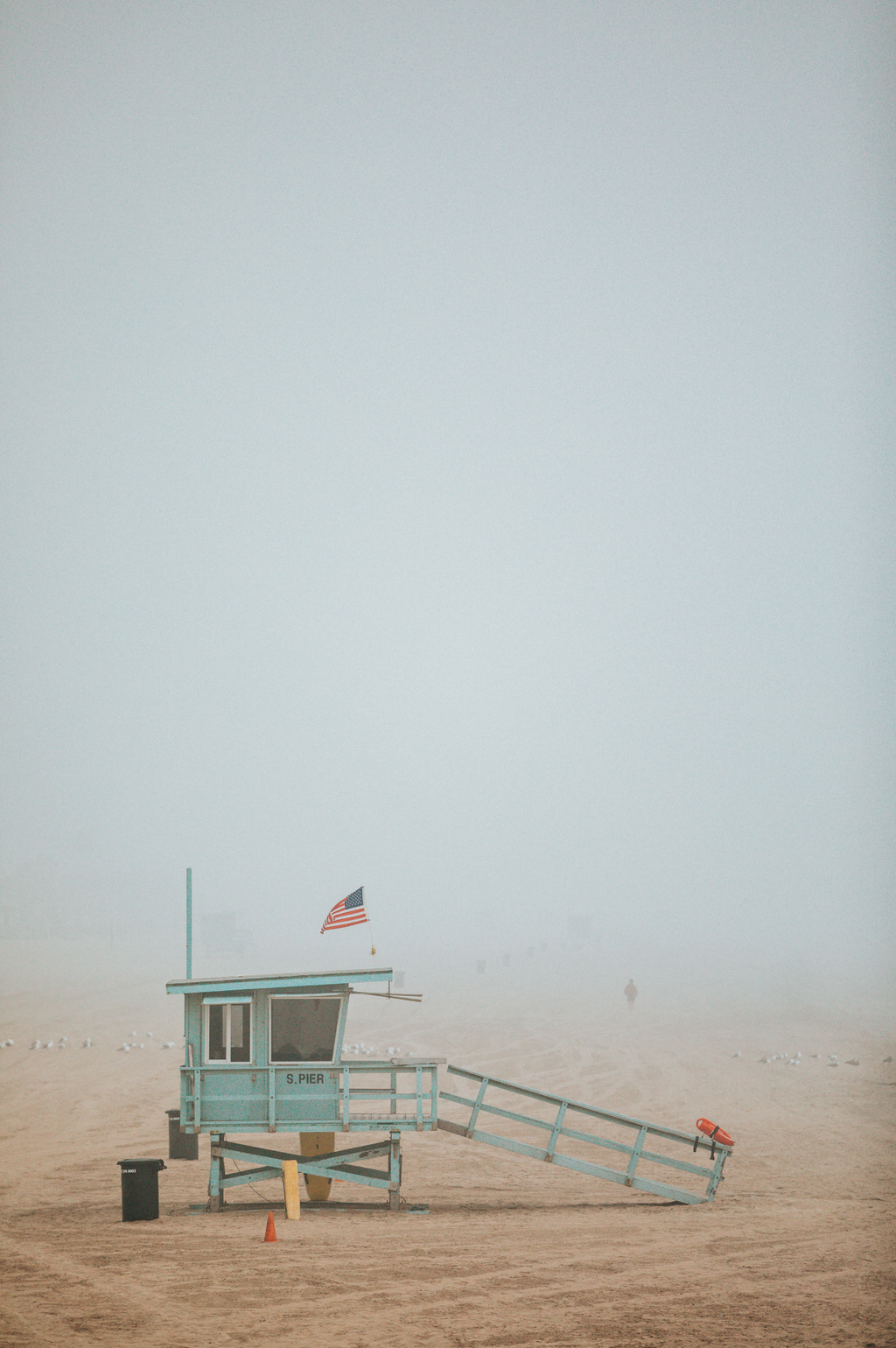 Aromatic California Beach House 12 oz scented candle